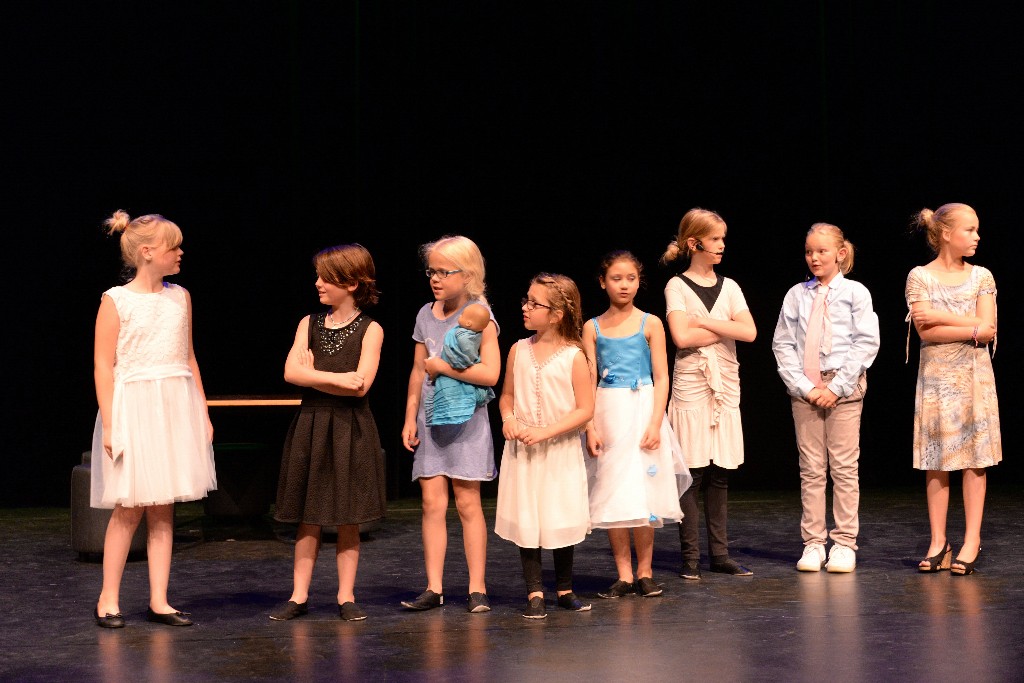 ../Images/Musical Nanny de Vries 199.jpg
